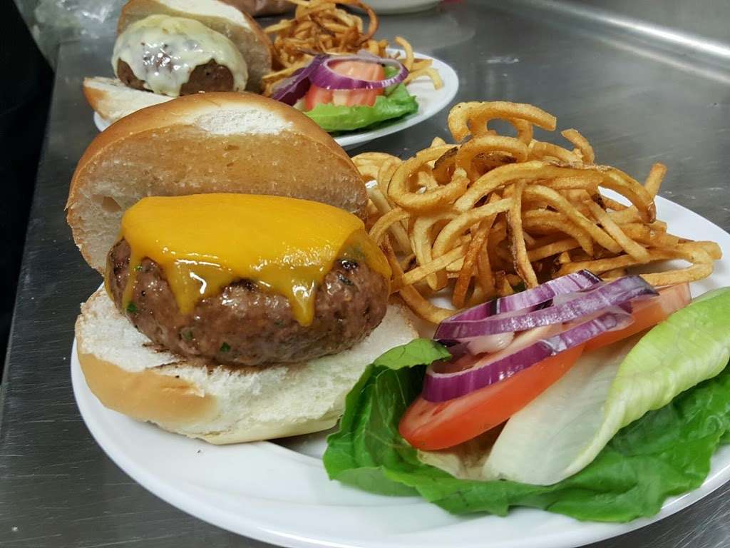 Crossed Keys Inn | 136 Main St, Andover, NJ 07821, USA | Phone: (973) 786-0251