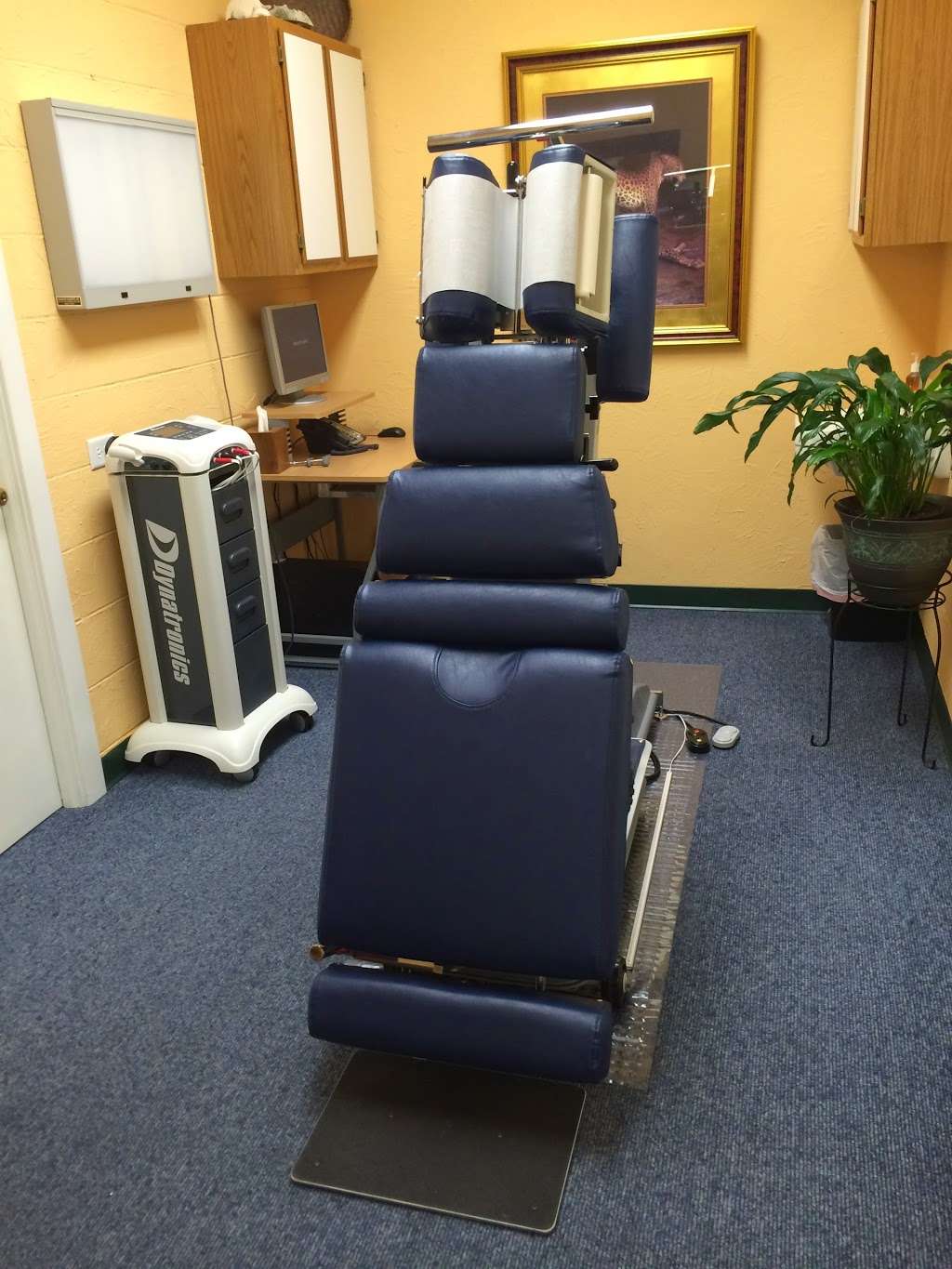 Finley Chiropractic Center | 112 Wagner St, Troutman, NC 28166, USA | Phone: (704) 528-9119