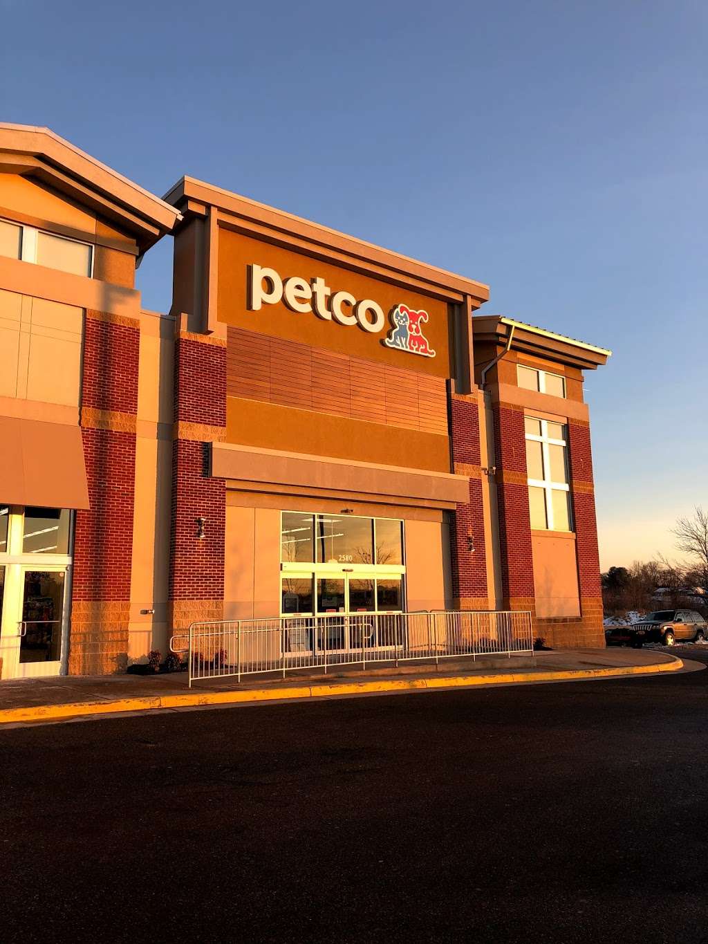 Petco | 2580 S Pleasant Valley Rd, Winchester, VA 22601, USA | Phone: (540) 773-6003