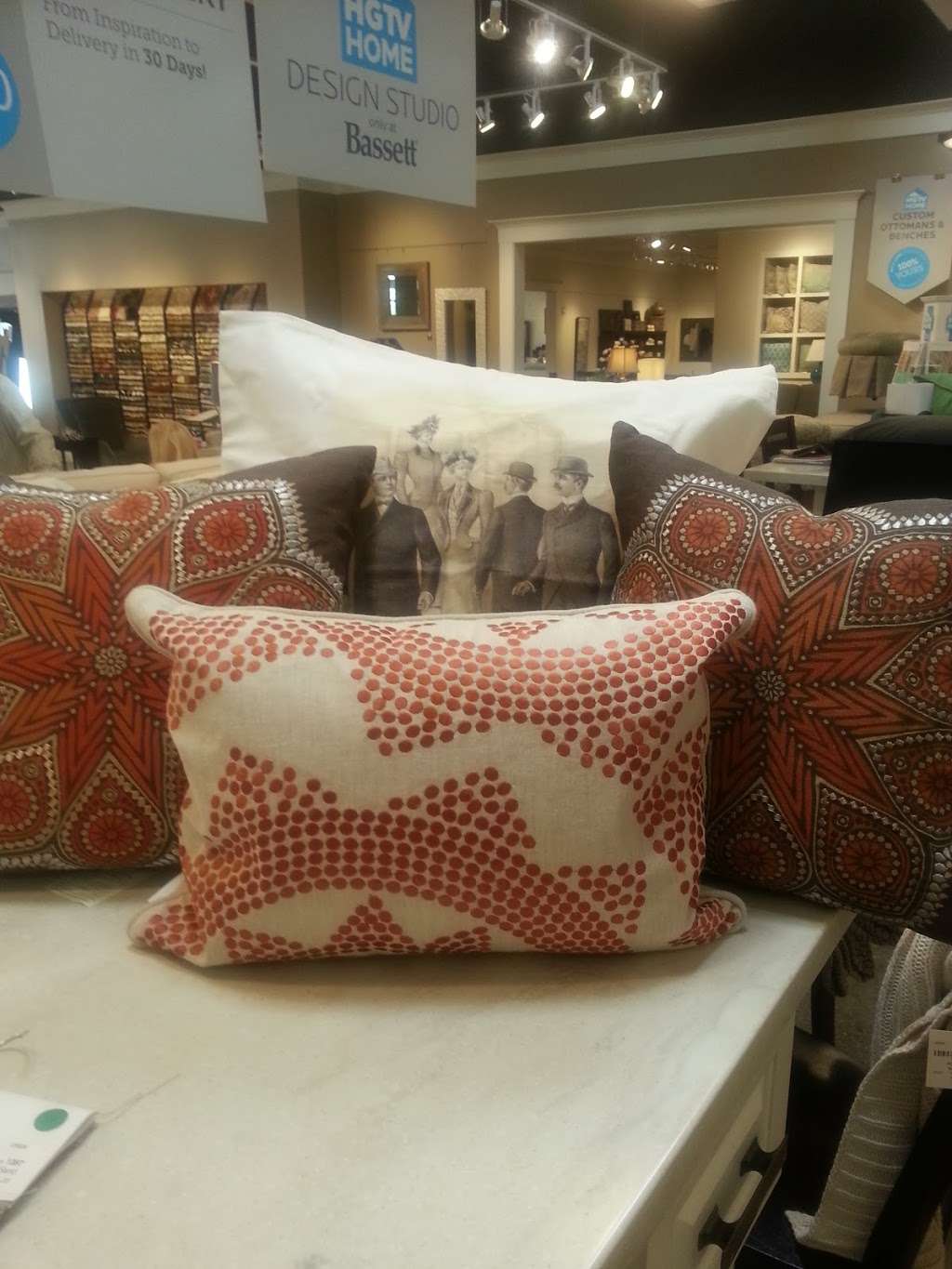 Bassett Home Furnishings | 17603 La Cantera Pkwy, San Antonio, TX 78257 | Phone: (210) 641-0101