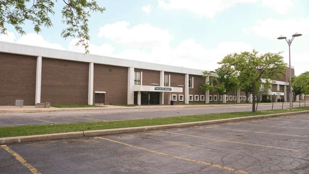 Wauwatosa West High School | 11400 W Center St, Milwaukee, WI 53222 | Phone: (414) 773-3000