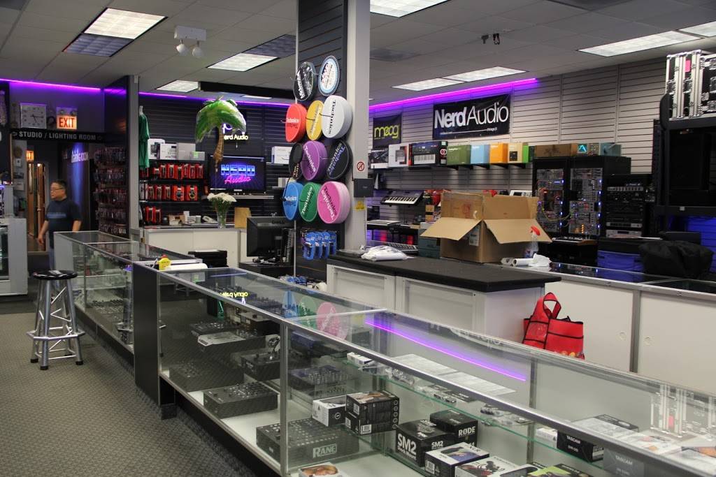 Nerd Audio | 1613 W Belmont Ave, Chicago, IL 60657, USA | Phone: (773) 975-4250