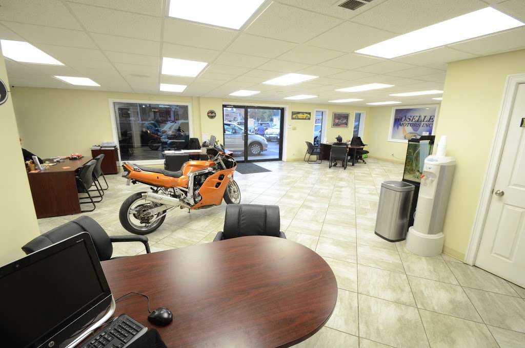 ROSELLE MOTORS INC | 25W175 Lake St, Roselle, IL 60172, USA | Phone: (630) 539-0090