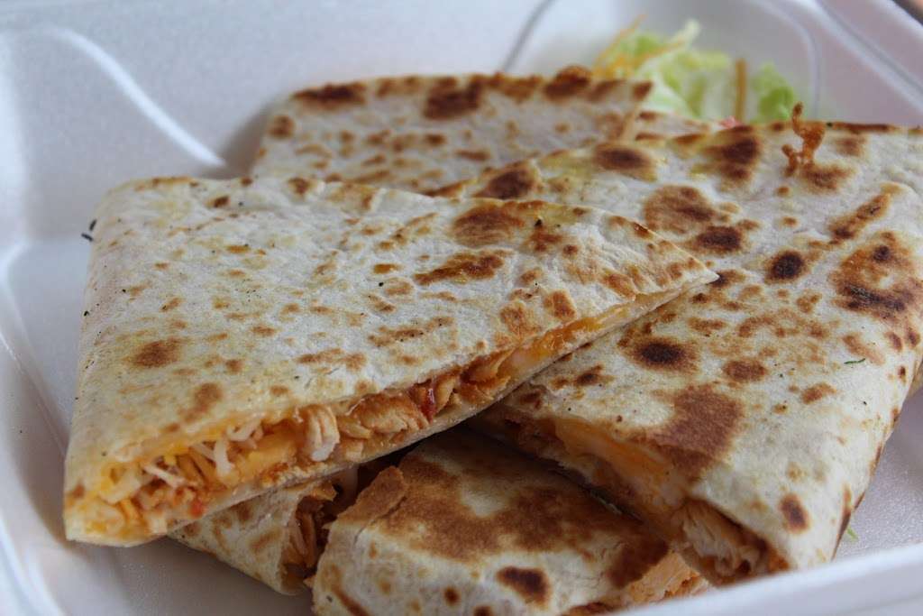 Tacos Diablos Truck | 1791 Jericho Rd, Aurora, IL 60506, USA | Phone: (630) 674-5176