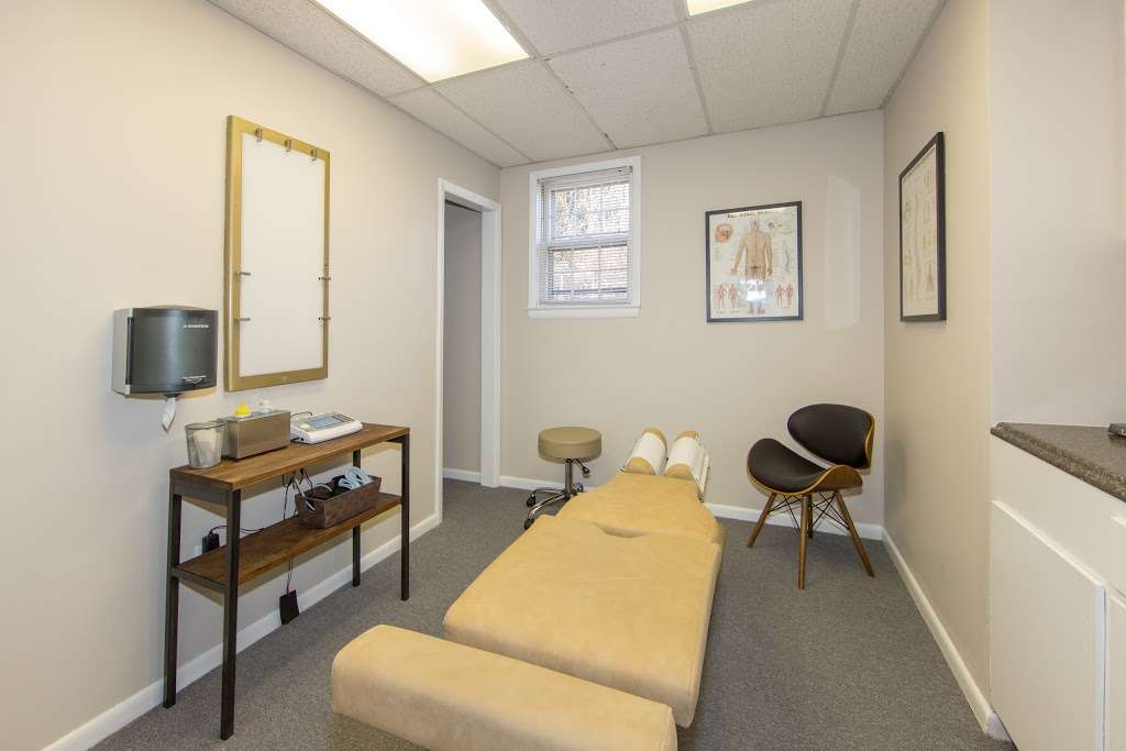 Chester Chiropractic Center | 1625 US-206, Chester, NJ 07930, USA | Phone: (908) 879-5586