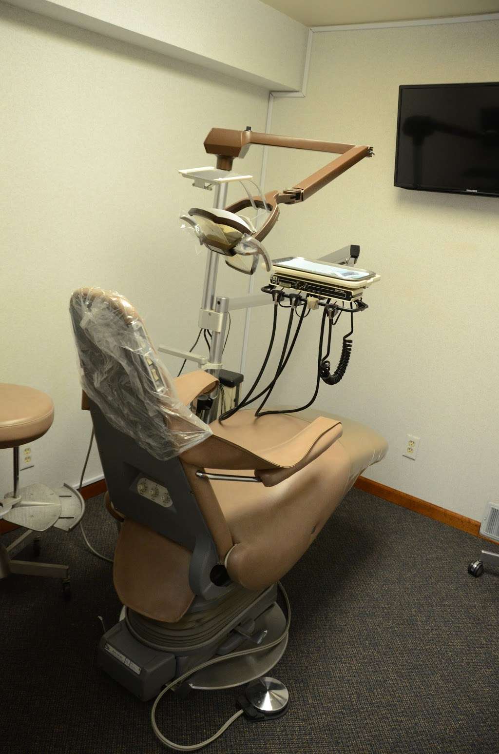 Badell Dental Clinic | 1800 US-35, Knox, IN 46534, USA | Phone: (574) 772-3666