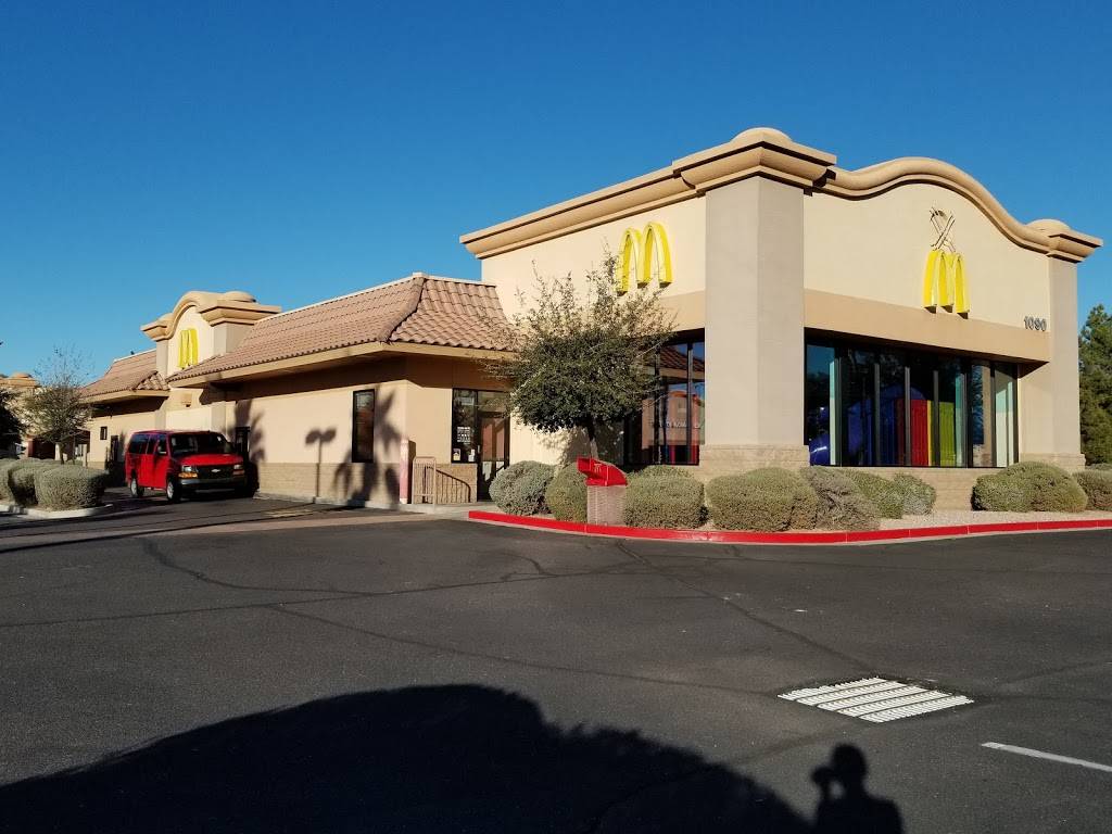 McDonalds | 1090 E Pecos Rd, Chandler, AZ 85225, USA | Phone: (480) 821-5136
