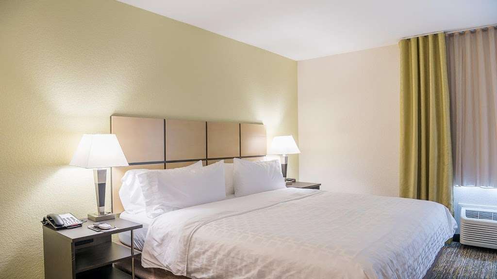 Candlewood Suites Bay City | 5800 7th St, Bay City, TX 77414 | Phone: (979) 245-7500