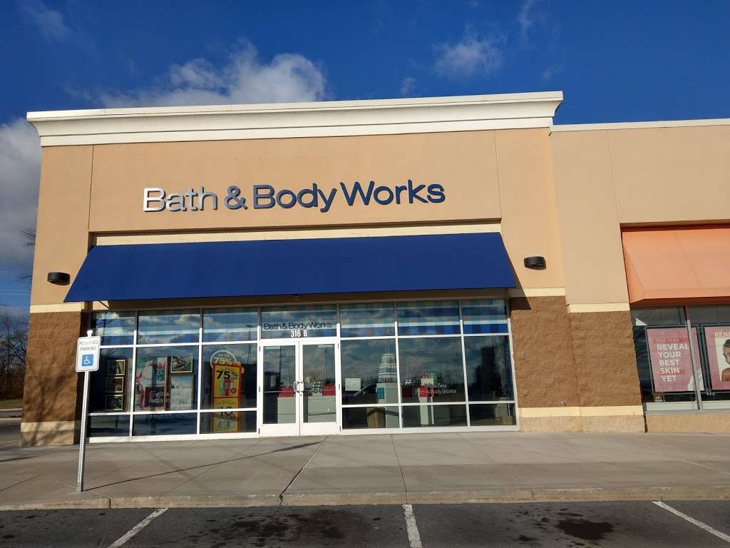 Bath & Body Works | 316 B Retail Commons Pkwy, Martinsburg, WV 25403, USA | Phone: (304) 754-2051