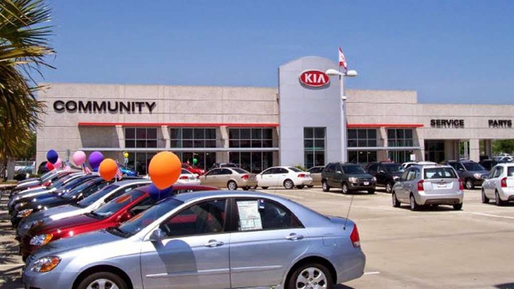 Community Kia | 4221 East Fwy, Baytown, TX 77521, USA | Phone: (832) 612-3807