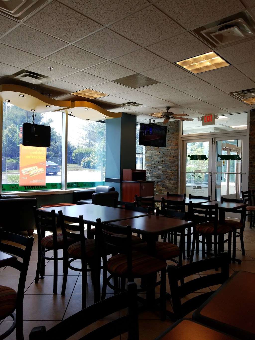 Subway Restaurants | 300 Sentinel Dr #100, Annapolis Junction, MD 20701, USA | Phone: (301) 490-6553
