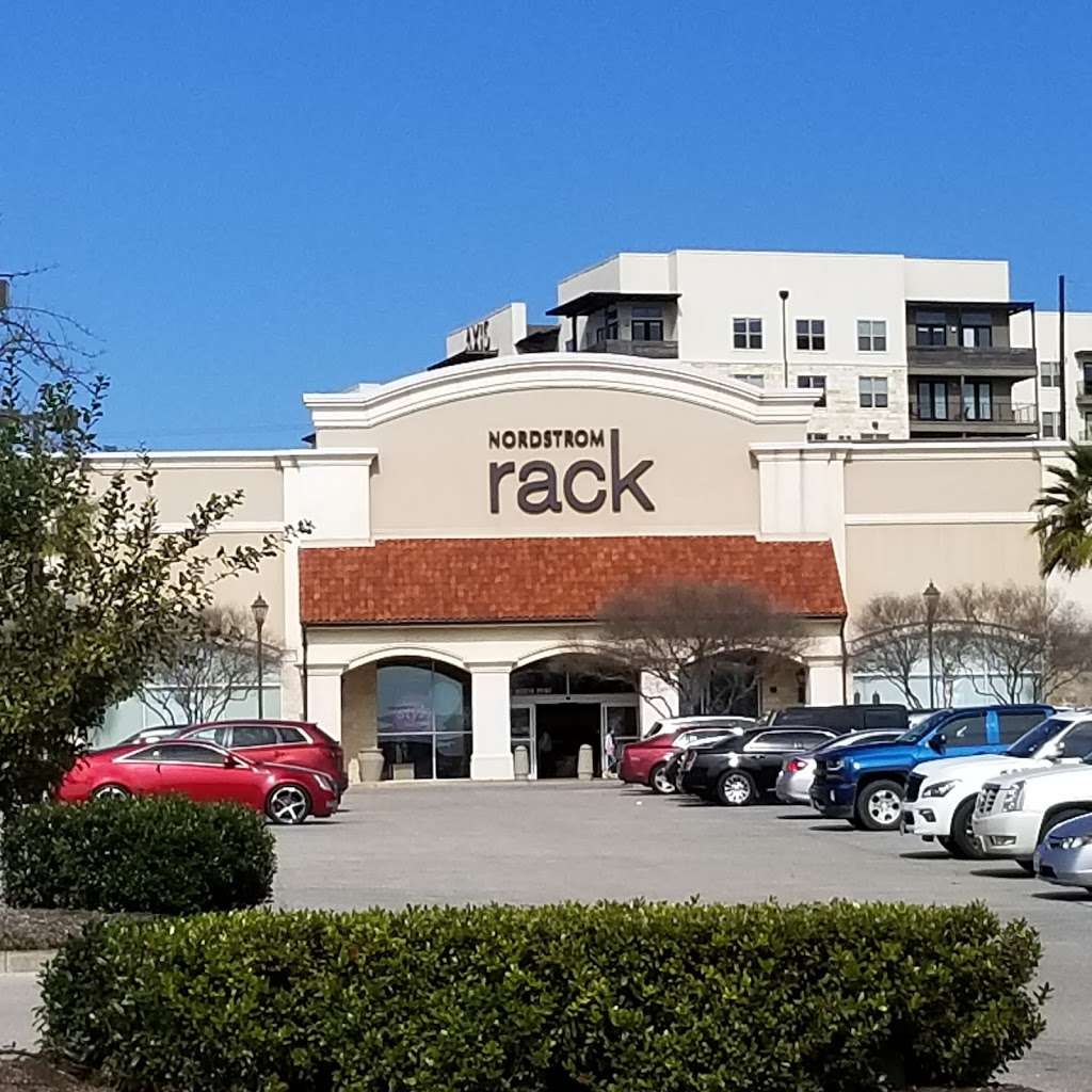 Nordstrom Rack The Rim | 5823 Worth Pkwy, San Antonio, TX 78257 | Phone: (210) 587-6644