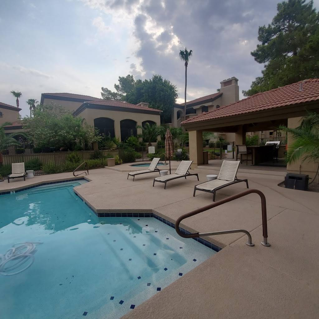 San Tropez Apartment Homes | 2700 N Hayden Rd, Scottsdale, AZ 85257, USA | Phone: (602) 313-8216