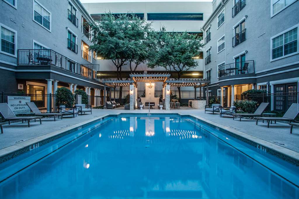 The Chelsea on Southern Apartments | 5383 Southern Blvd, Dallas, TX 75240, USA | Phone: (972) 386-6989