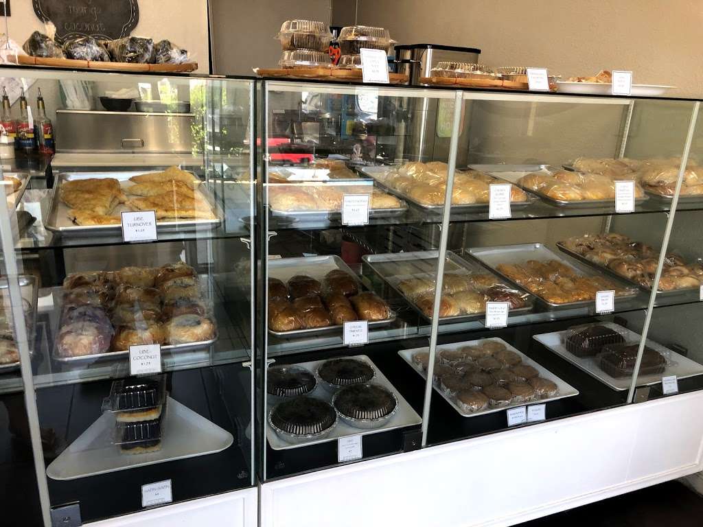 Philippine Bakery | 24021 Alessandro Blvd a105, Moreno Valley, CA 92553, USA | Phone: (951) 601-1861