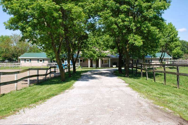 Cedar Point Horse Farm | 14516 Reeder Rd, Crown Point, IN 46307, USA | Phone: (219) 662-9304