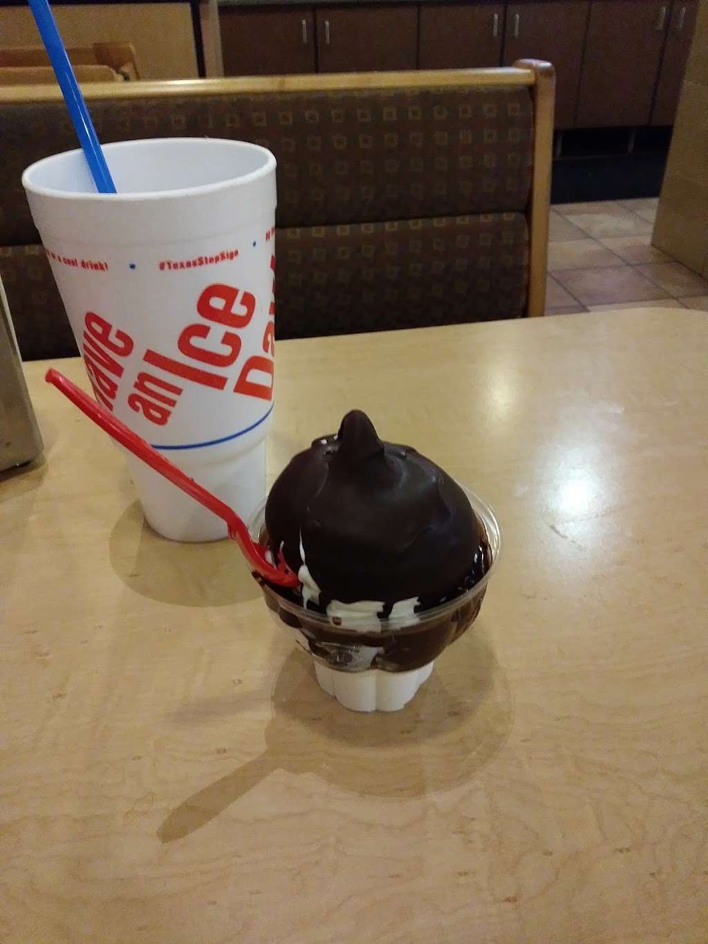 Dairy Queen | S Interstate 35 East Service Rd, Red Oak, TX 75154, USA | Phone: (972) 576-0705