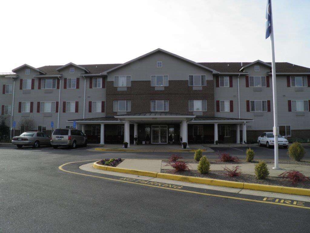 Paramount Senior Living at Fredericksburg | 3500 Meekins Dr, Fredericksburg, VA 22407, USA | Phone: (540) 785-3600