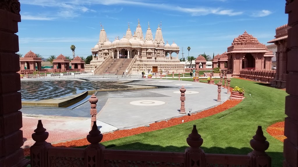 BAPS Shri Swaminarayan Mandir, Chino Hills | 15100 Fairfield Ranch Rd, Chino Hills, CA 91709, USA | Phone: (909) 614-5000