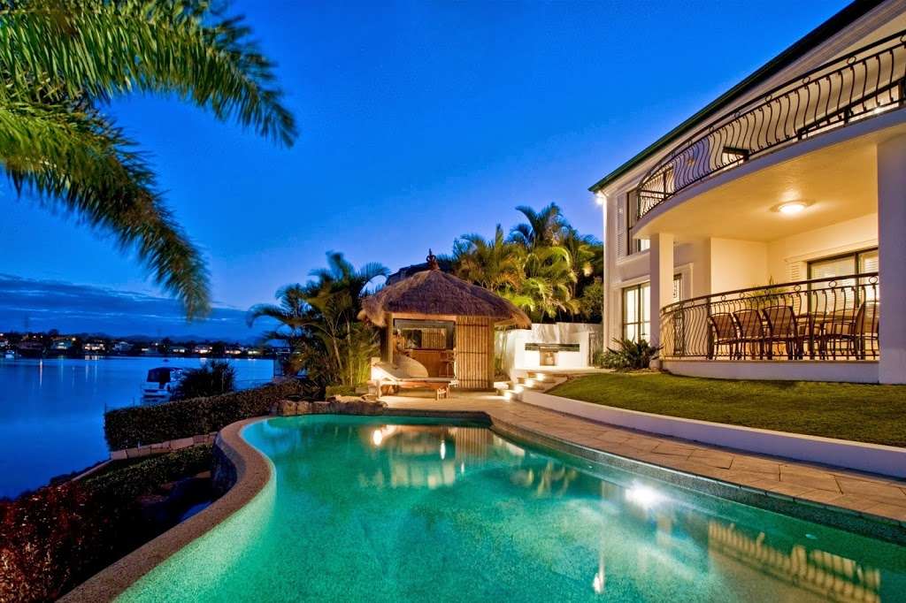 Palm Beach Real Estate Pros | 1800 S Australian Ave #300, West Palm Beach, FL 33409, USA | Phone: (561) 255-7285