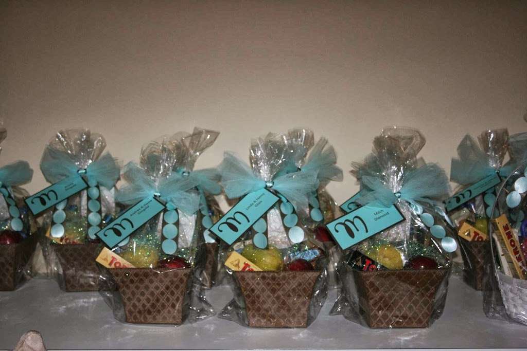 Grateful Basket | 18 Whispering Pine Rd, Sudbury, MA 01776, USA | Phone: (508) 395-2184