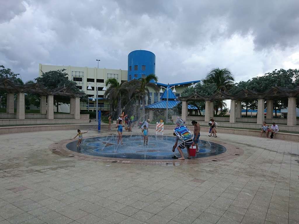 Charnow Park | 300 Connecticut St, Hollywood, FL 33019, USA | Phone: (954) 921-3404