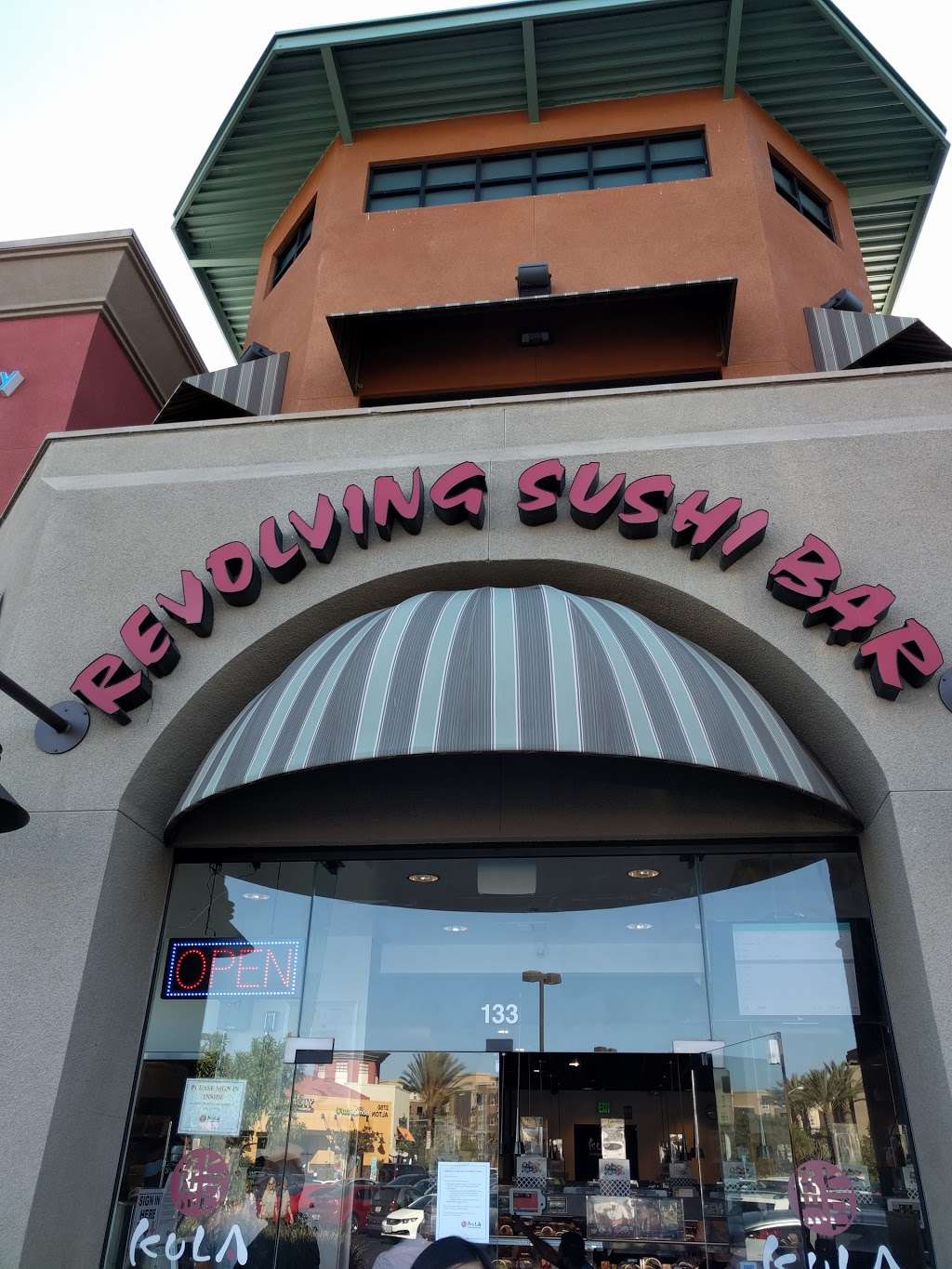 Kura Revolving Sushi Bar | 2700 Alton Pkwy #133, Irvine, CA 92606 | Phone: (949) 553-0747