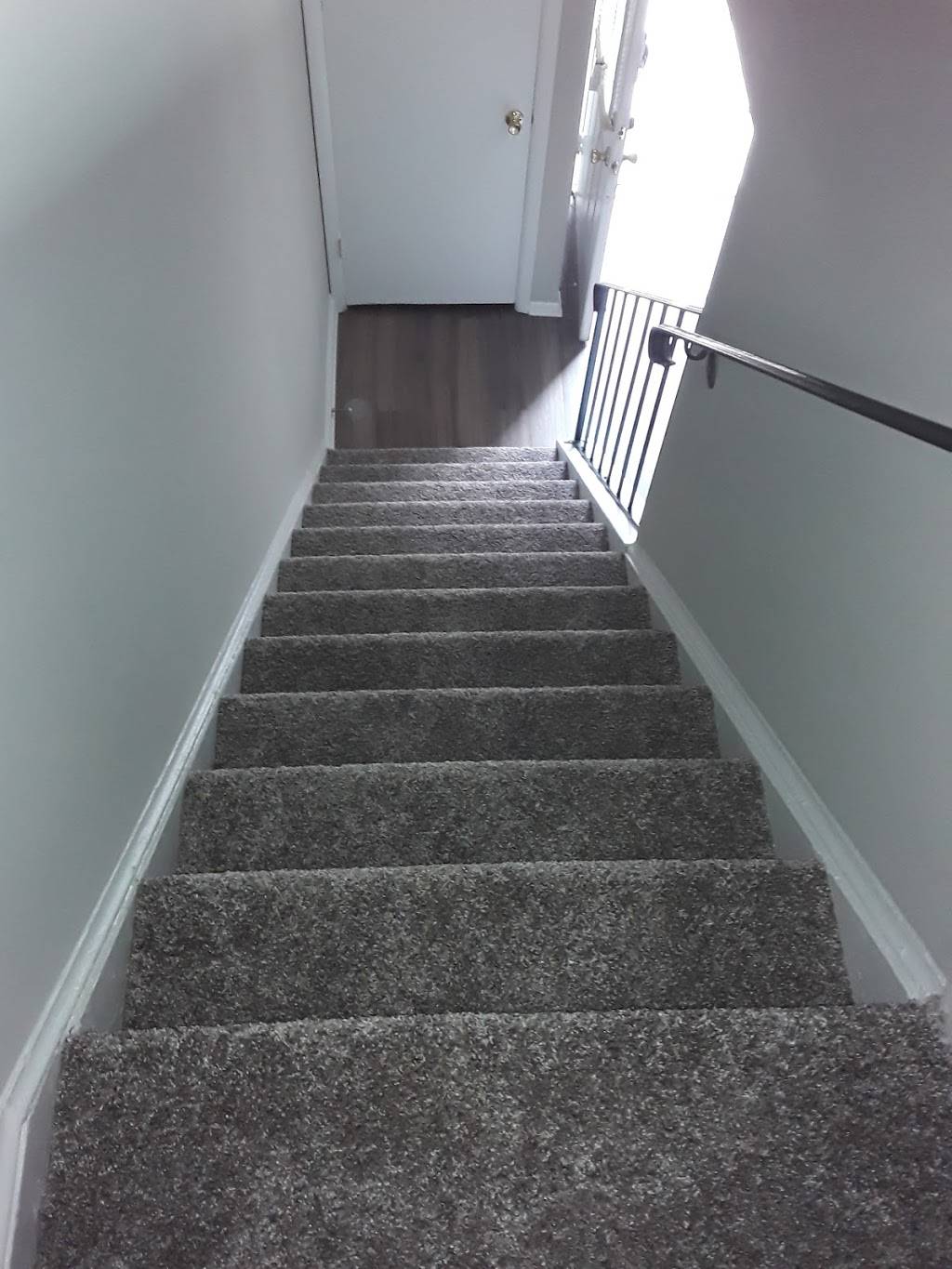 E&W carpet and flooring ,LLC | 6204 Fernwood Terrace, Riverdale, MD 20737, USA | Phone: (240) 470-2641