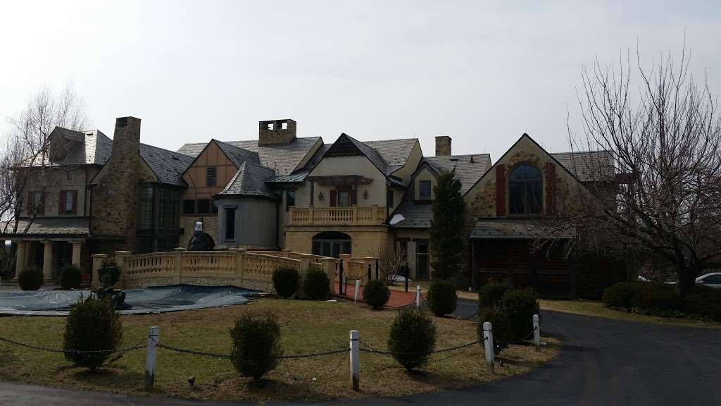 Santangelo Real Estate | 12 Rosewood Ln, Malvern, PA 19355, USA | Phone: (484) 202-8022