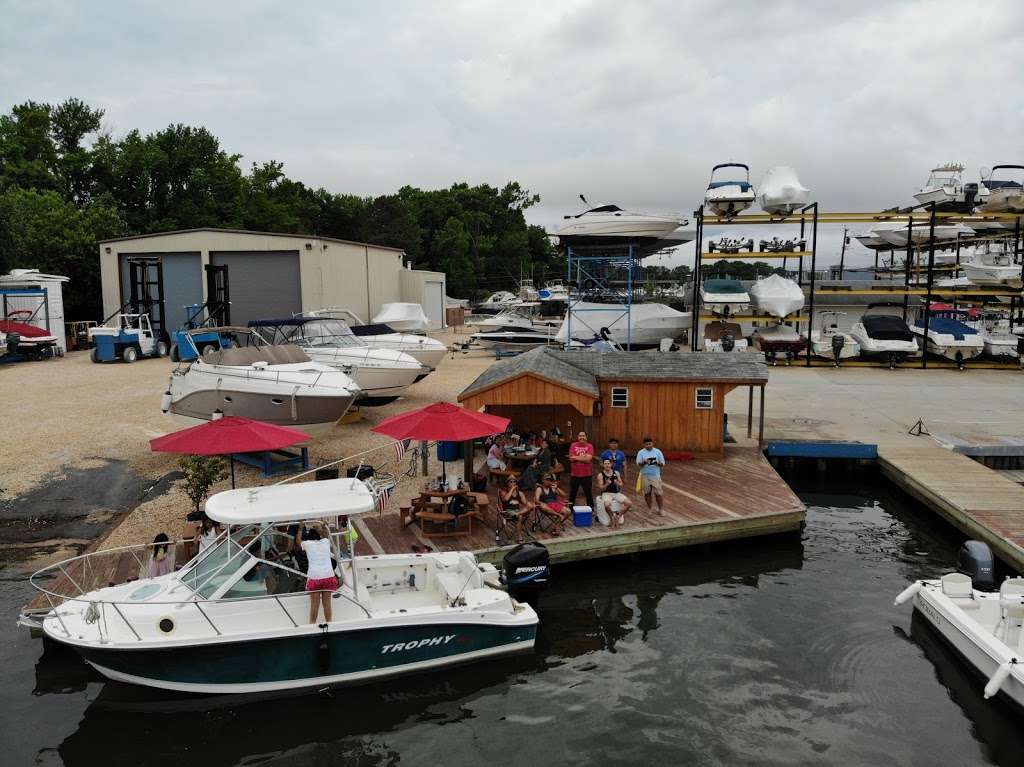 South River Marina | 1061 Turkey Point Rd, Edgewater, MD 21037, USA | Phone: (410) 798-1717