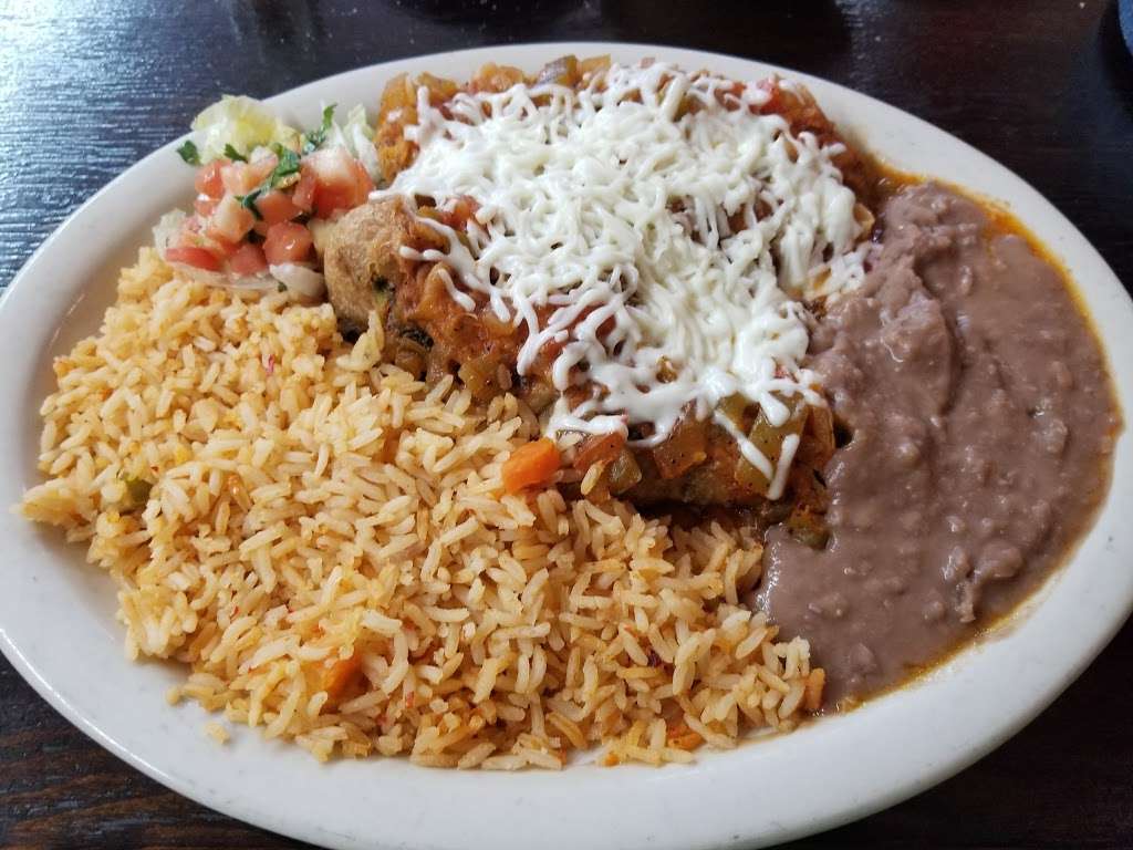 Los Carnales Taqueria & Restaurant | 1121 N 1st St, Conroe, TX 77301, USA | Phone: (936) 718-0874