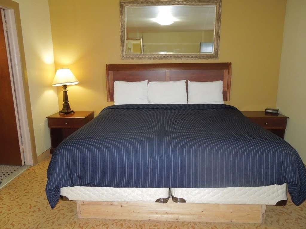 Slumberland Motel Mount Holly | 2525 US-206, Mt Holly, NJ 08060, USA | Phone: (609) 267-5956