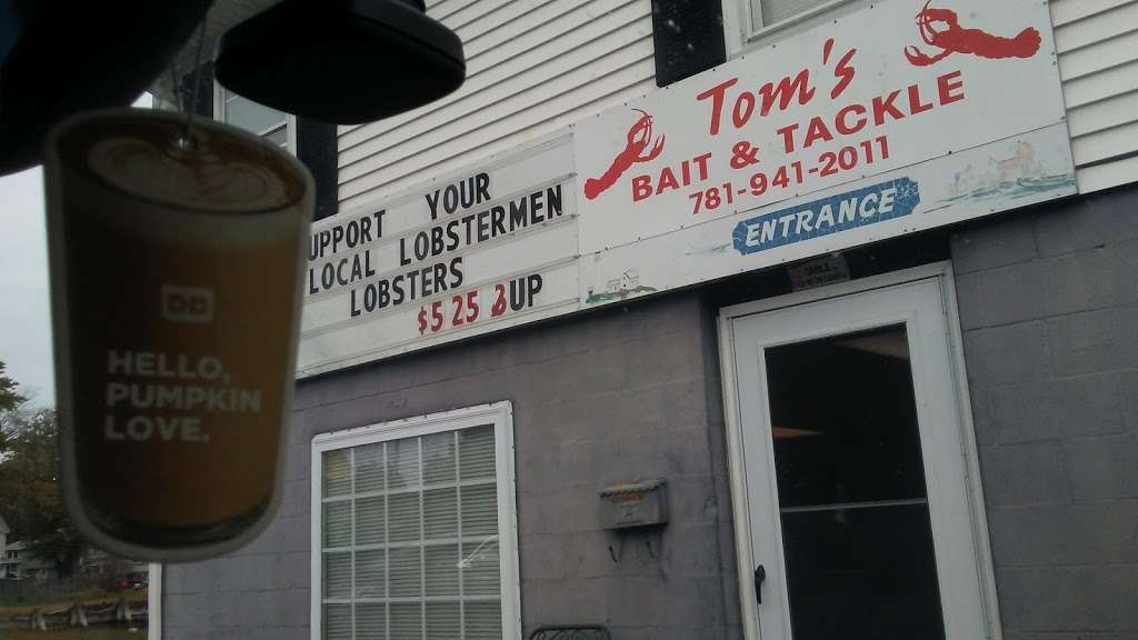 Toms Bait & Tackle | 78 Ballard St, Saugus, MA 01906, USA | Phone: (781) 941-2011