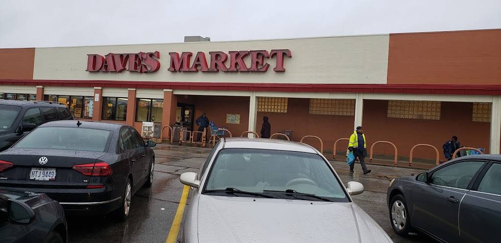 Daves Markets Euclid Beach | 15900 Lakeshore Blvd, Cleveland, OH 44110, USA | Phone: (216) 486-6458