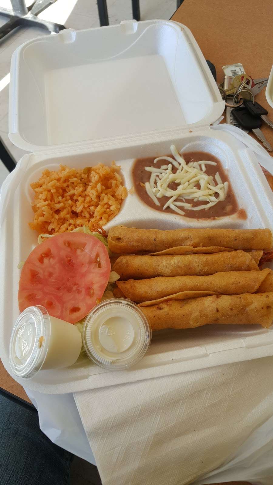 Los Compas | 240 Linwood Blvd, Kansas City, MO 64111 | Phone: (816) 492-6363