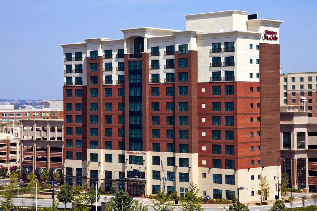 Hampton Inn & Suites National Harbor/Alexandria Area | 250 Waterfront St, Oxon Hill, MD 20745 | Phone: (301) 567-3531