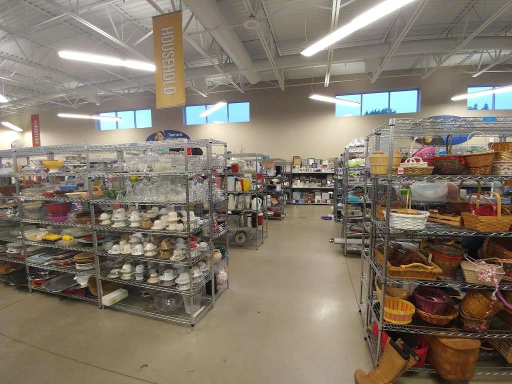 Goodwill Store & Donation Center | 8615 Woodward Ave, Woodridge, IL 60517, USA | Phone: (630) 910-0387