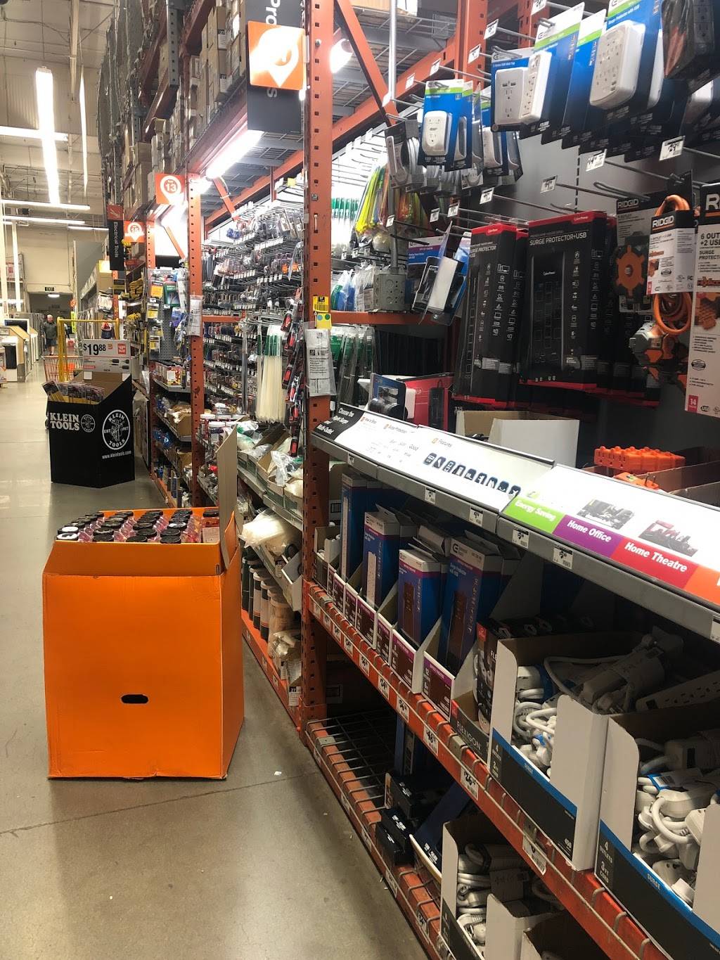 The Home Depot | 2450 Cherry Ave, Signal Hill, CA 90755, USA | Phone: (562) 595-9200