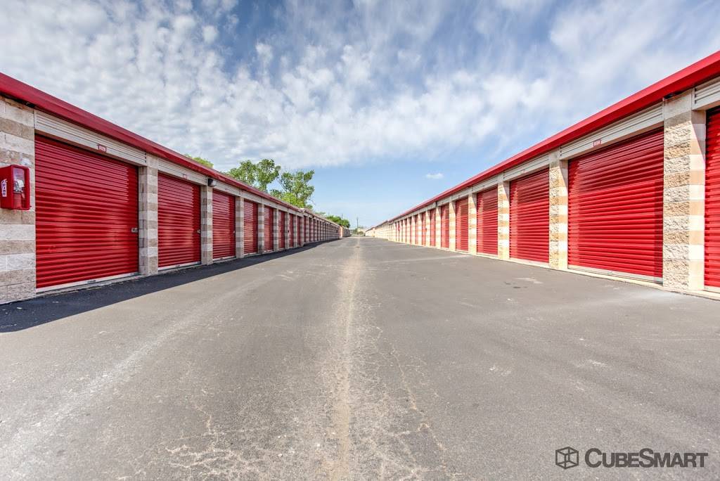 CubeSmart Self Storage | 1905 E William Cannon Dr, Austin, TX 78744 | Phone: (512) 443-8800