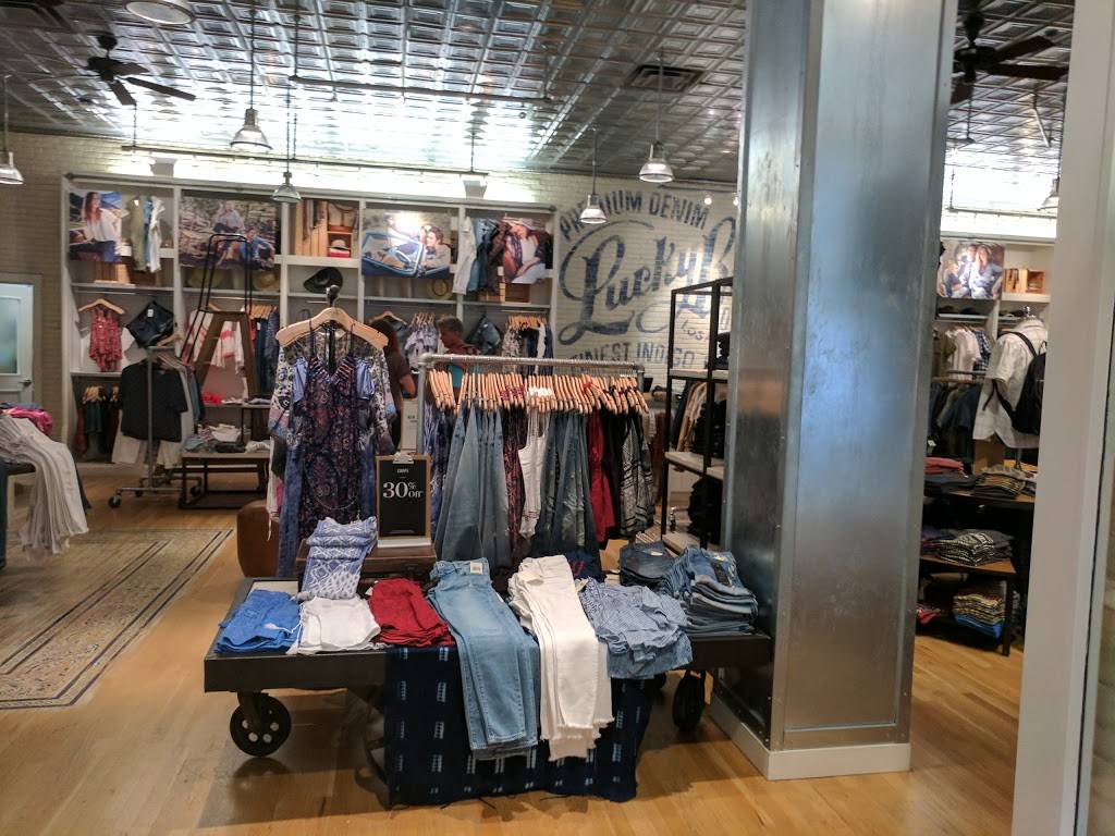 Lucky Brand | 2901 Capitol of Texas HWY Space H12A, Austin, TX 78746, USA | Phone: (512) 329-0455