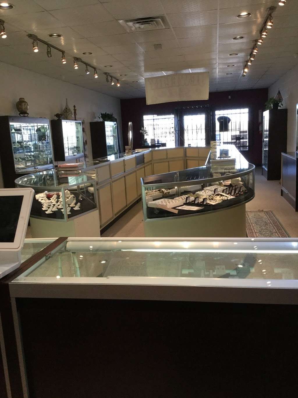 Raza Jewelers | 1515 S Peachtree Rd Suite A, Balch Springs, TX 75180, USA | Phone: (214) 245-5256