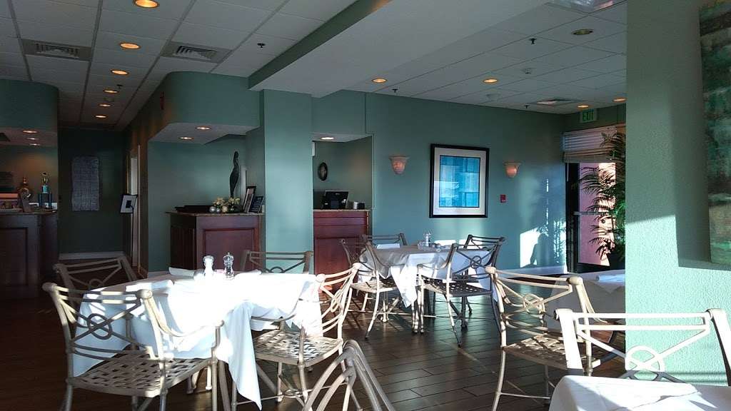 Seascape Restaurant | 1401 S Atlantic Ave, New Smyrna Beach, FL 32169, USA | Phone: (386) 426-0020