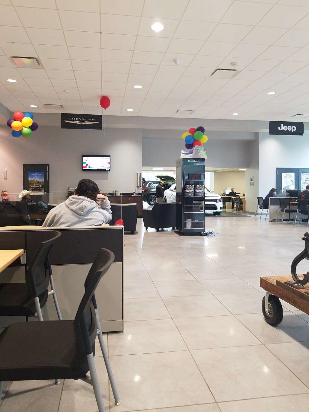 Gray Chrysler Dodge Jeep Ram | 894 N 9th St, Stroudsburg, PA 18360, USA | Phone: (570) 517-5600