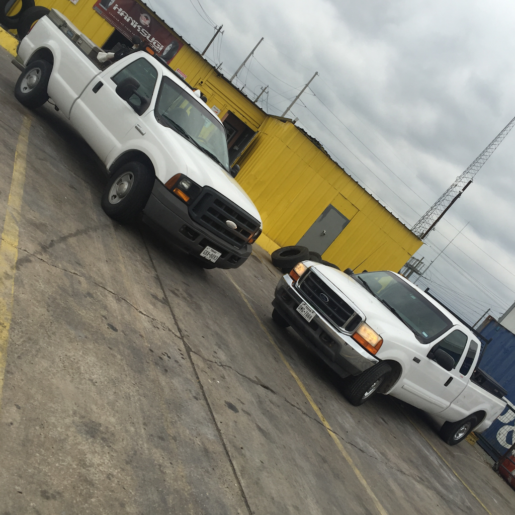 BROTHERS TIRE & MECHANIC SERVICES | BLDG. C, 1901 East Fwy, Baytown, TX 77521 | Phone: (713) 254-6139