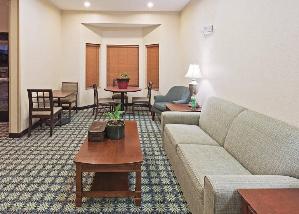 Staybridge Suites Oklahoma City Airport | 4411 SW 15th, Oklahoma City, OK 73108, USA | Phone: (405) 429-4400