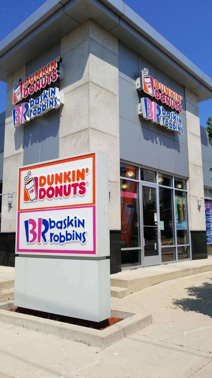 Dunkin Donuts | 742 W Higgins Rd Units 7 & 8, Park Ridge, IL 60068, USA | Phone: (847) 823-4300