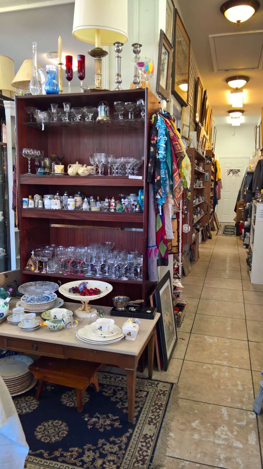 Prevention of Blindness Society Look Again Resale Shop | 3716 Howard Ave, Kensington, MD 20895 | Phone: (301) 942-4707