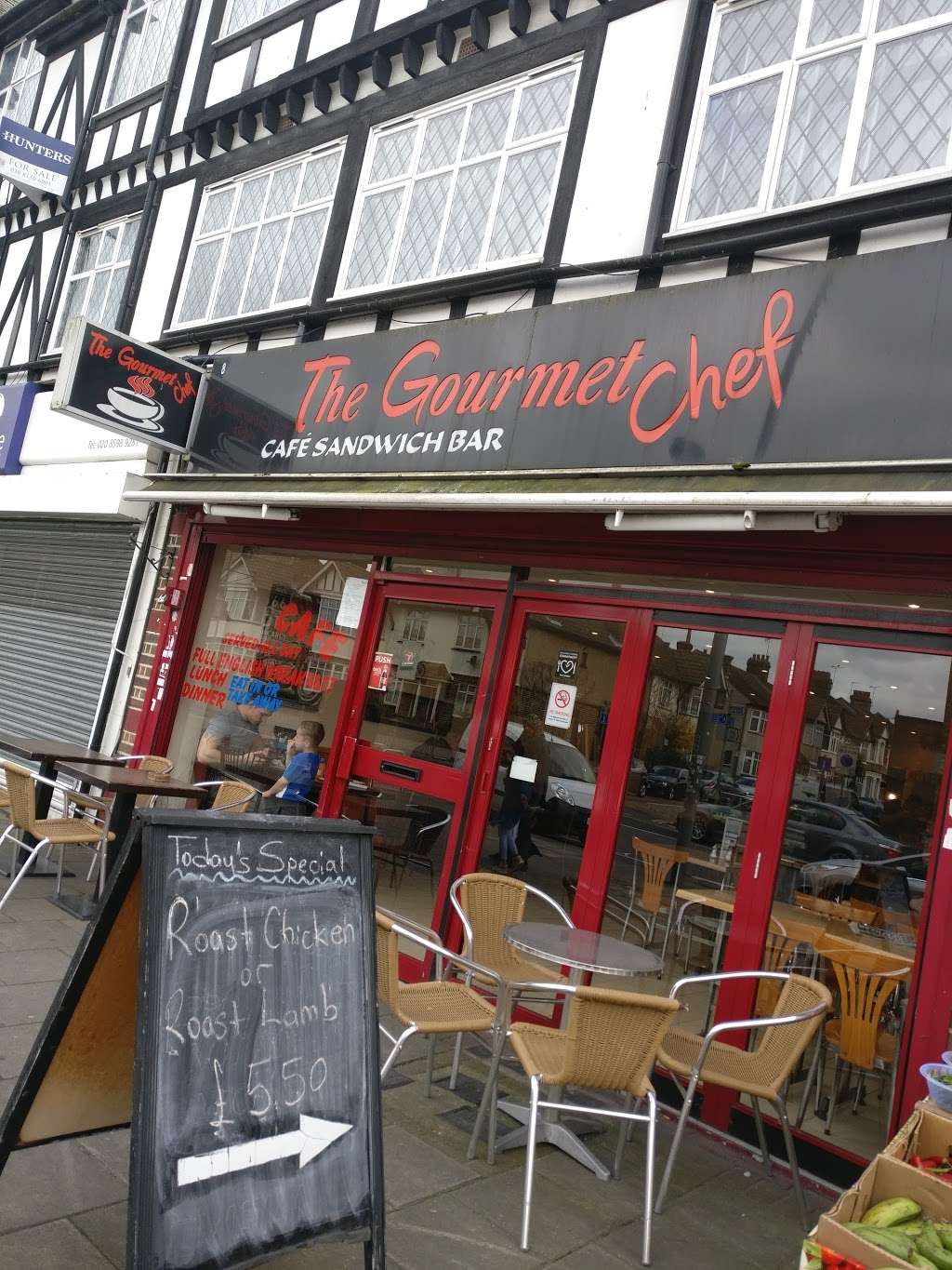 The Gourmet Chef | High Rd, Dagenham, Romford RM6 6PS, UK | Phone: 020 8983 8563