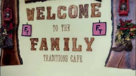 Family Traditions Cafe Smithville Missouri | 203 US-169, Smithville, MO 64089, USA | Phone: (816) 343-2177