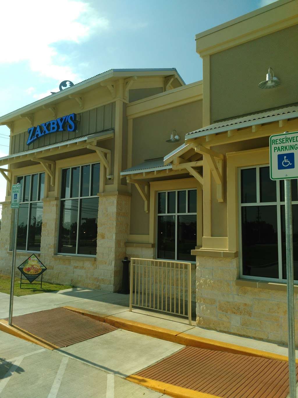 Zaxbys Chicken Fingers & Buffalo Wings | 8722 Barker Cypress Rd, Cypress, TX 77433, USA | Phone: (281) 463-4141